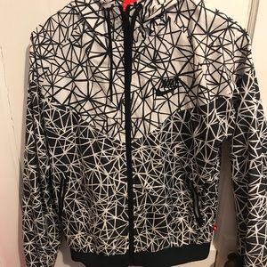 Nike women’s windbreaker